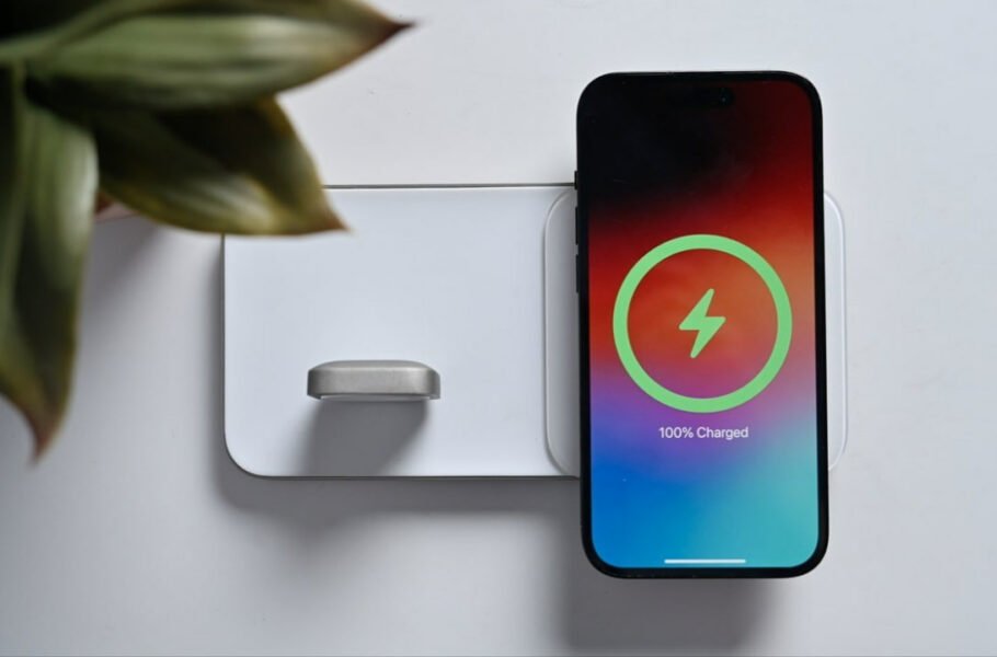 اپل با iOS 17.2 پشتیبانی از شارژ بیسیم Qi2 را به آیفون 13 و 14 میآورد