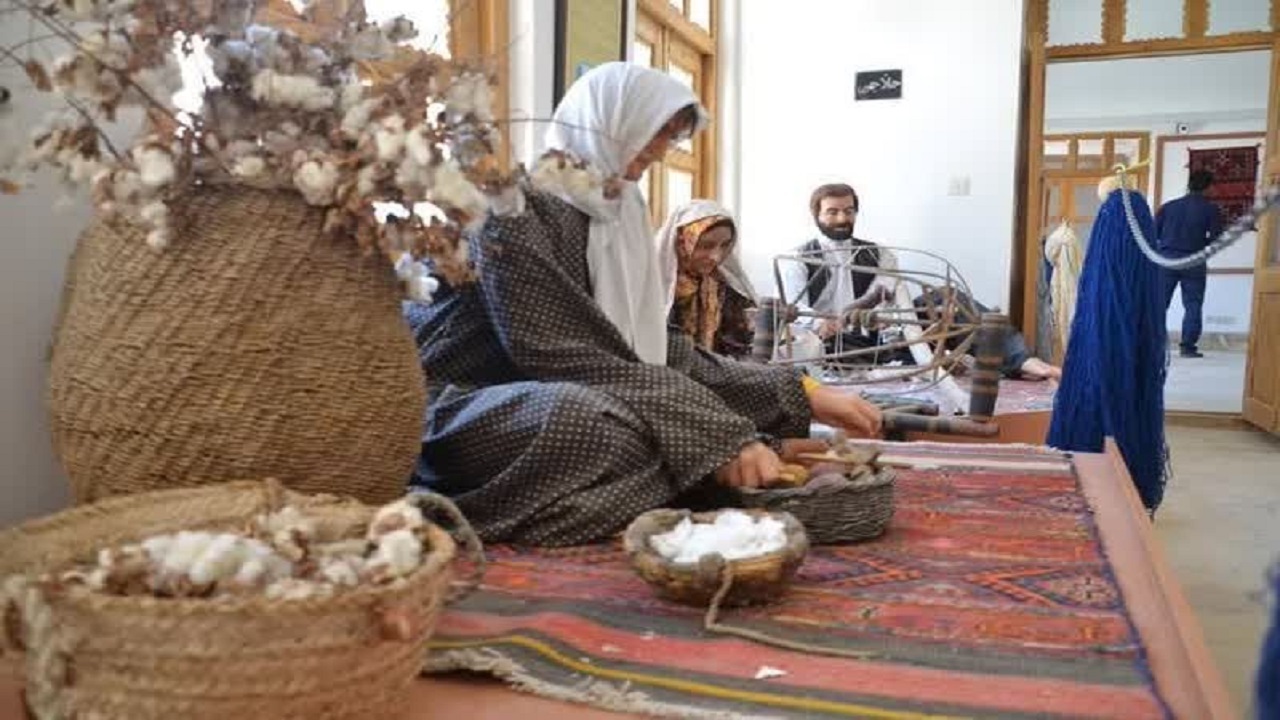 بازگشایی موزه فرش در اردکان