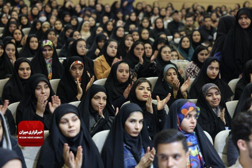 دیدار رئیس عدلیه با دانشجویان استان اردبیل 