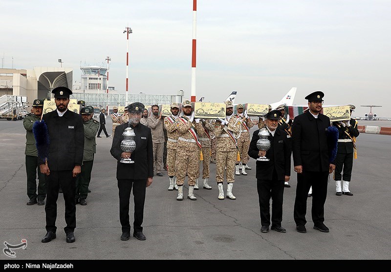 عکس/ مراسم استقبال از ۱۲ شهید گمنام در مشهد
