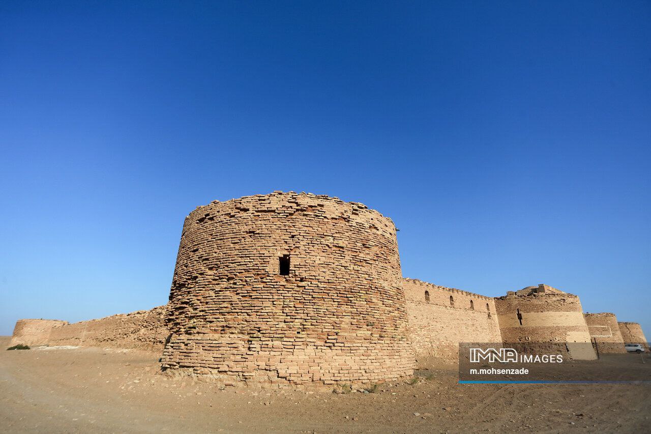 دیر گچین، مادر کاروانسراهای ایران زمین 