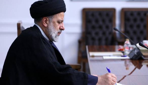 پیام رئیس جمهور به آیتالله وحید خراسانی