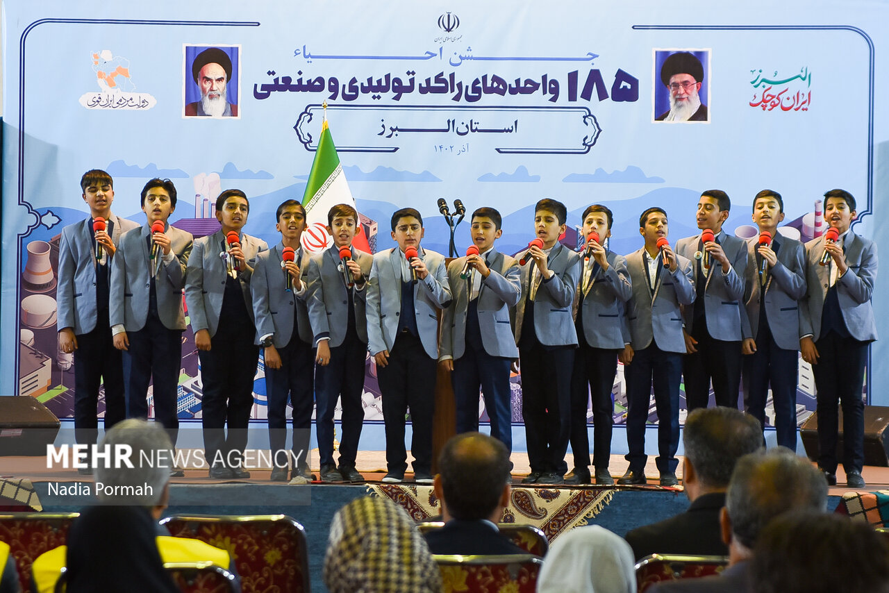عکس/ بازدید رییس جمهور از کارخانه "ایران تراورس" در البرز