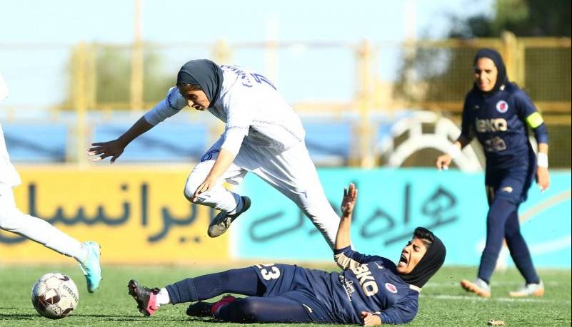 دربی کرمان به نفع سپاهان!