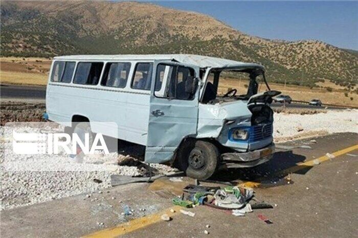 واژگونی مینی بوس، حادثهساز شد