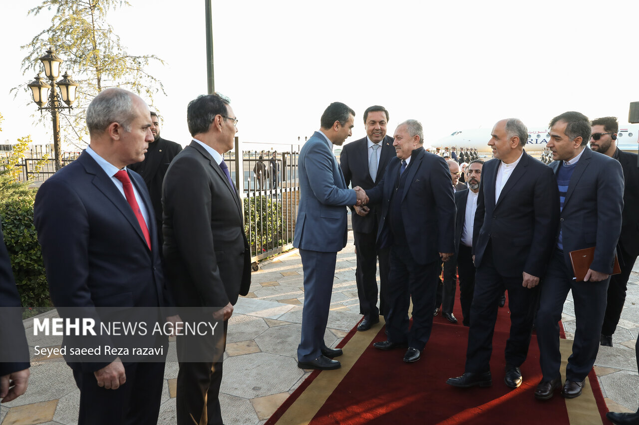 عکس / ورود نخست وزیر سوریه به ایران  