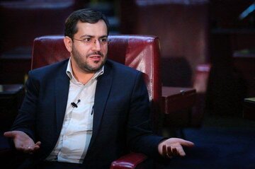 کنایه جبرائیلی به مرکز پژوهش‌های مجلس: دلار را ۲۰۰ هزار تومان کنید تا دولت، ایران را گلستان کند