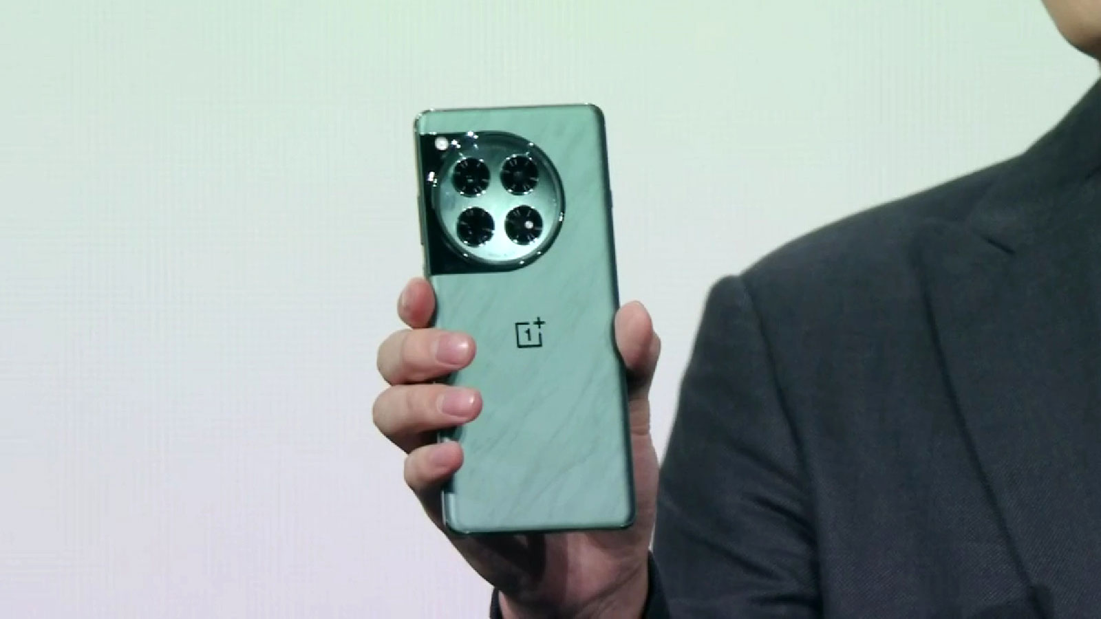 تاریخ رونمایی رسمی OnePlus 12 و 12R برای بازار جهانی مشخص شد