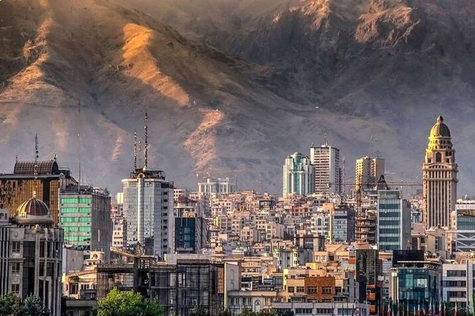 نقش دولت در رکود بازار مسکن/ قیمت خانه تا پایان سال چه مسیری را طی می‌کند؟