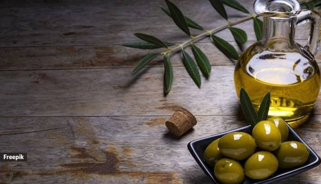 اگر هر روز روغن زیتون بخورید چه اتفاقی برای بدنتان می افتد؟