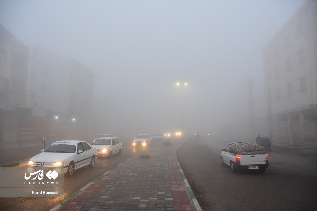مه صبحگاهی در آبادان