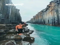 طبیعت عجیب و باورنکردنی دره‌ی «استودلاگیل» در ایسلند