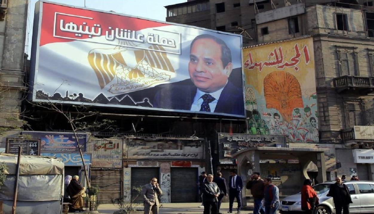 مردم مصر برای انتخاب رئیس جمهور پای صندوقهای رأی میروند