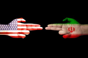 پوستر معنادار سایت رهبر انقلاب در واکنش به اقدام اخیر آمریکا 