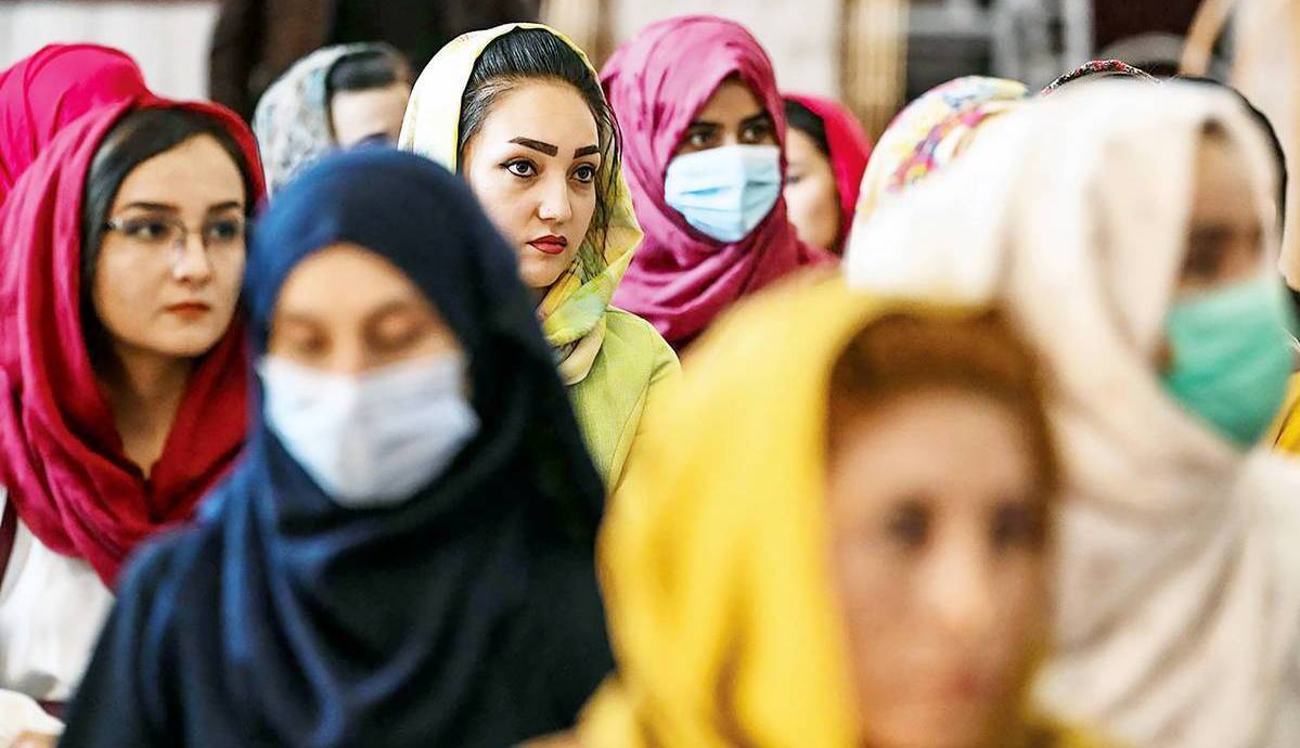 چرا مهاجرت افغانها، زنانه شده؟