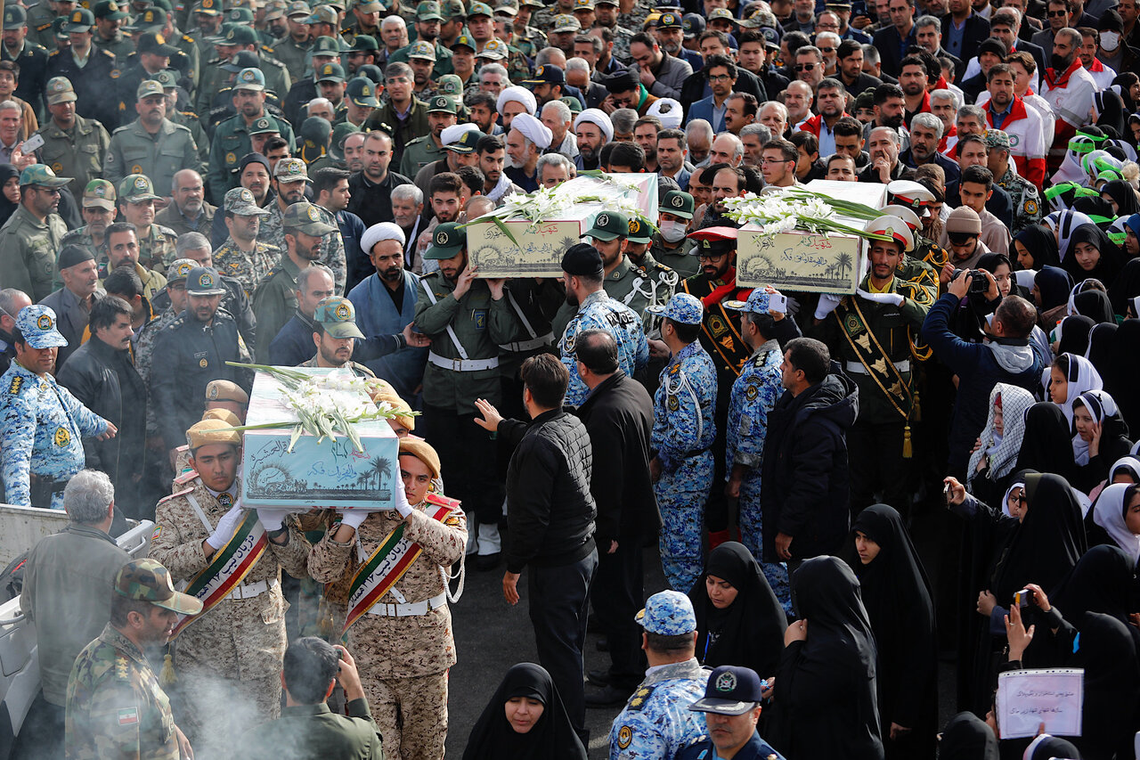 استقبال از ۴ شهید گمنام در همدان