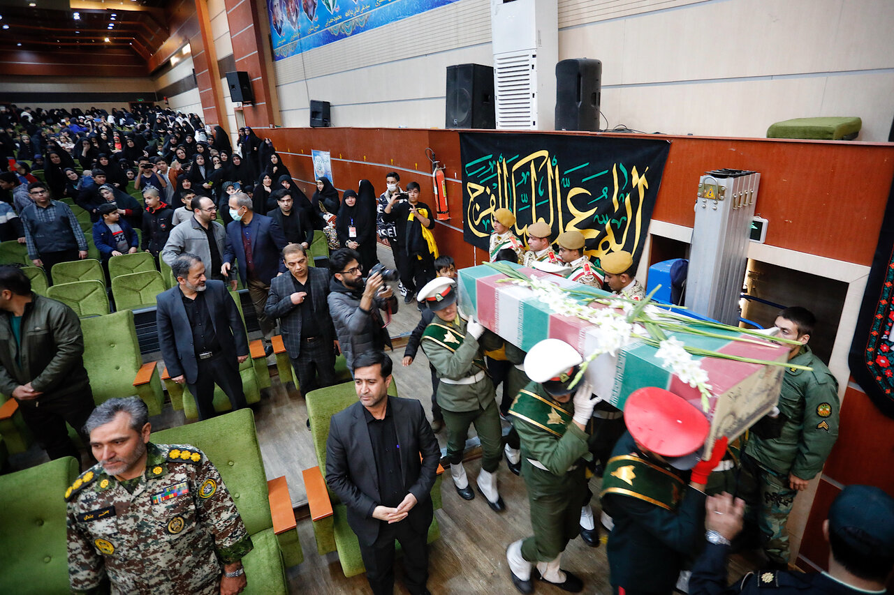 استقبال از ۴ شهید گمنام در همدان