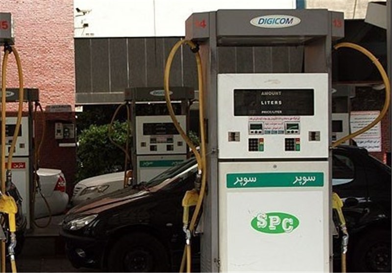 قاچاق ۳۵۰۰ تن بنزین سوپر توسط یک شرکت پتروشیمی در مریوان