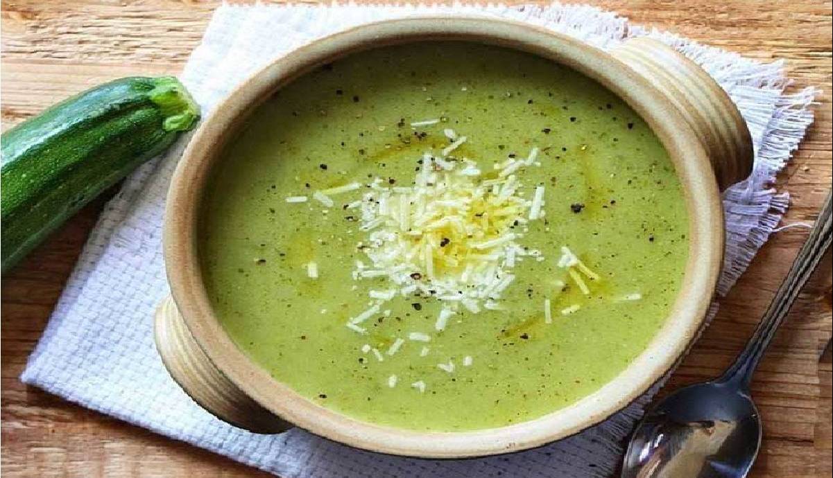 طرز تهیه سوپ کدو سبز و ریحان؛ سوپ سبز پاییزی