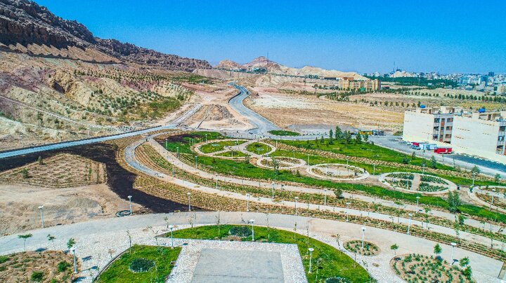 بهرهبرداری از سلسله بوستانهای یکهزار هکتاری در شهر قم