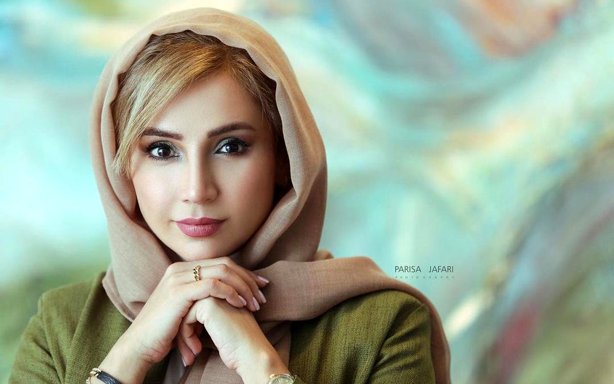 چهره ها/ شبنم قلی خانی با استایل کریسمسی