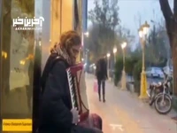 هنرنمایی نوازنده آکاردئون ۴۱ ساله در میدان ونک تهران