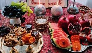 ۶ راهکار برای فرار از نفخ بعد از پرخوری در شب یلدا