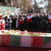 پیکر یک شهید گمنام در ساختمان هلال احمر مشهد آرام گرفت