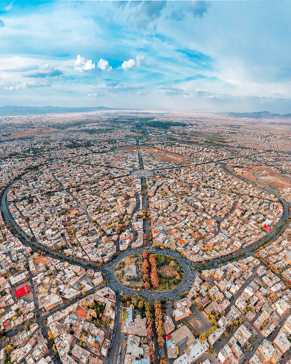 نمایی هوایی از شهر زیبای همدان