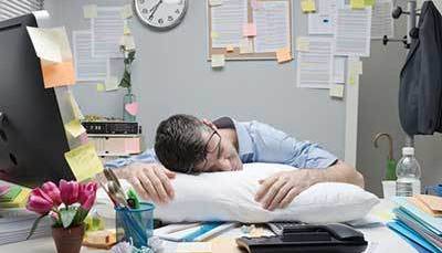 راهکار برای تغییر شوهری که فقط کارش در اولویت است!