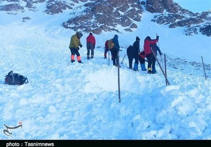 حادثه برای کوهنوردان در اشترانکوه؛ ۲ تیم امدادی اعزام شد