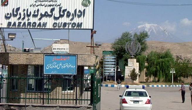 مشکل تردد کامیون‌های ترانزیت در مرز بازرگان حل شد