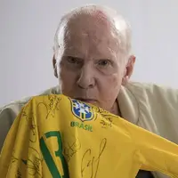 آهنگ «ضیا آتابای» برای «ماریو زاگالو» اسطوره فوتبال برزیل 