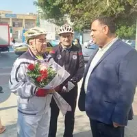 عکس/ سفیر اهدای خون با دوچرخه به بندرعباس رسید
