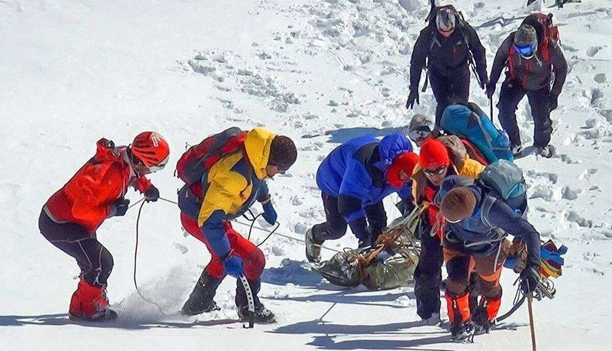 پیکر کوهنورد 70 ساله در قله توچال پیدا شد