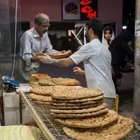 مشاور وزیر اقتصاد: معدود نانوایی متخلف هیاهو می‌کنند؛ محدودیتی در فروش متعارف نان به مردم نداریم