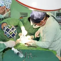 عمل جراحی قلب با روش قلب تپنده برای نخستین‌‎بار در کاشان