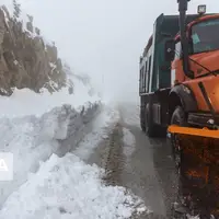 برف، گردنه چری و شاه‌منصوری چهارمحال و بختیاری را مسدود کرد