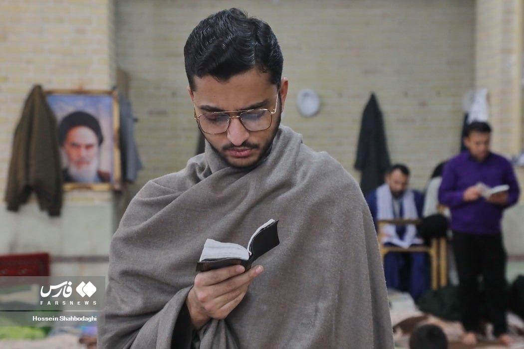 عکس/ اعتکاف طلاب غیرایرانی در قم