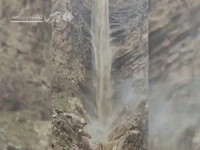 تصویری زیبا از آبشار فصلی تنگ چویل دیشموک در بارش‌های اخیر