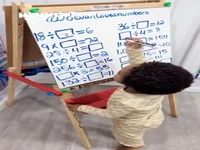 حل کردن آزمون ریاضی توسط کودک 2 ساله