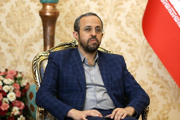 احدیان: فرق لایحه دولت و مجلس برای قانون حجاب در عدد جریمه است