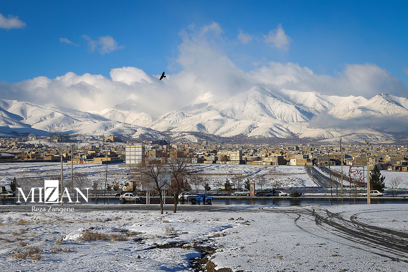 عکس/ بارش برف در همدان