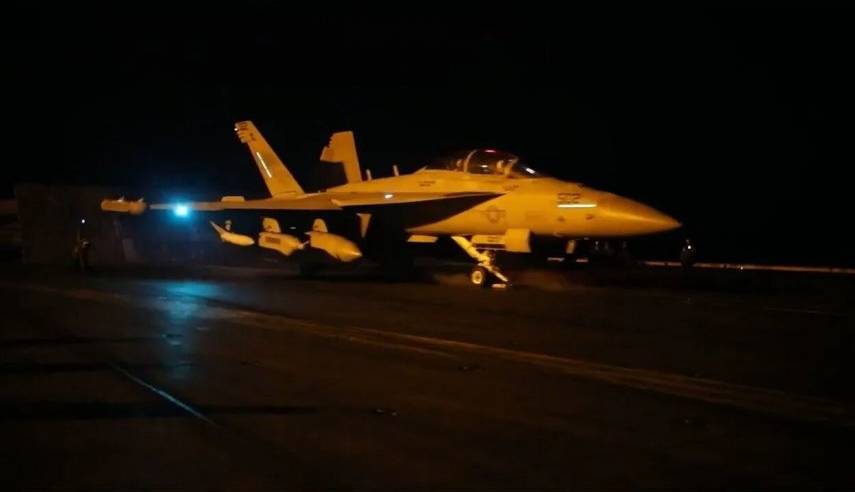 حمله ارتش آمریکا به پهپادهای یمنی با استفاده از جنگنده‌های اف-18
