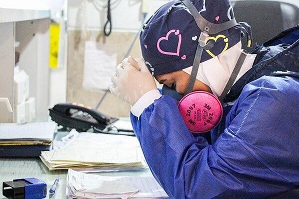 درآمد یک پزشک متخصص طرحی در ایران کمتر از یک آرایشگر!