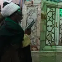 عکس/ مناجات شیخ زکزاکی در مسجد مقدس جمکران