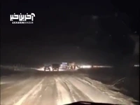برف و کولاک در جادە بوکان_مهاباد و گرفتاری ماشین‌های عبوری 