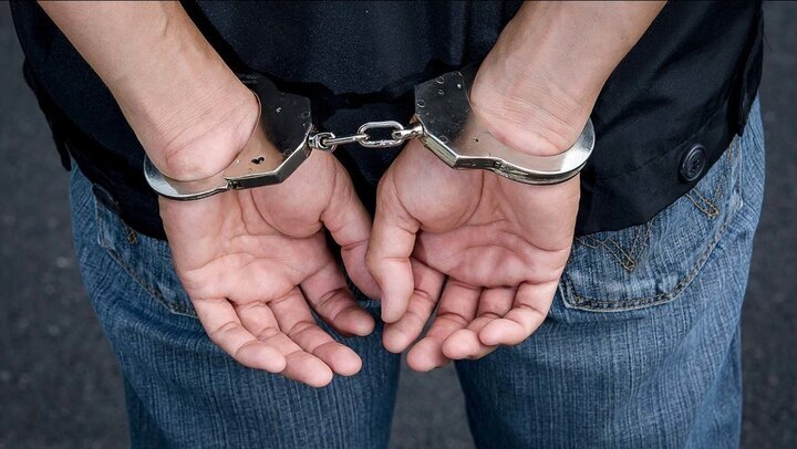 دستگیری یک سارق با ۱۲ فقره سرقت خودرو در دامغان