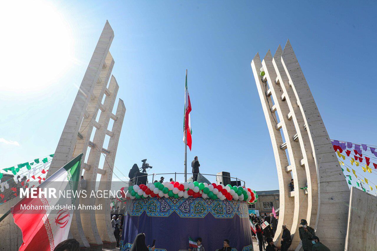 عکس/ راهپیمایی ۲۲ بهمن در زنجان