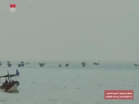 مانور قایق‌های تندروی بسیج مردمی در سواحل خلیج فارس